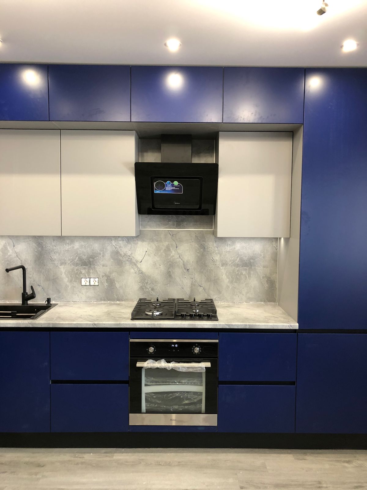 Кухонный гарнитур 'эмаль. Фото 4