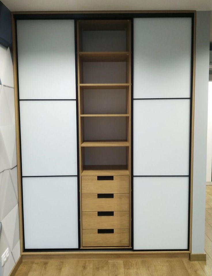 Шкаф купе белый глянец. Фото 1