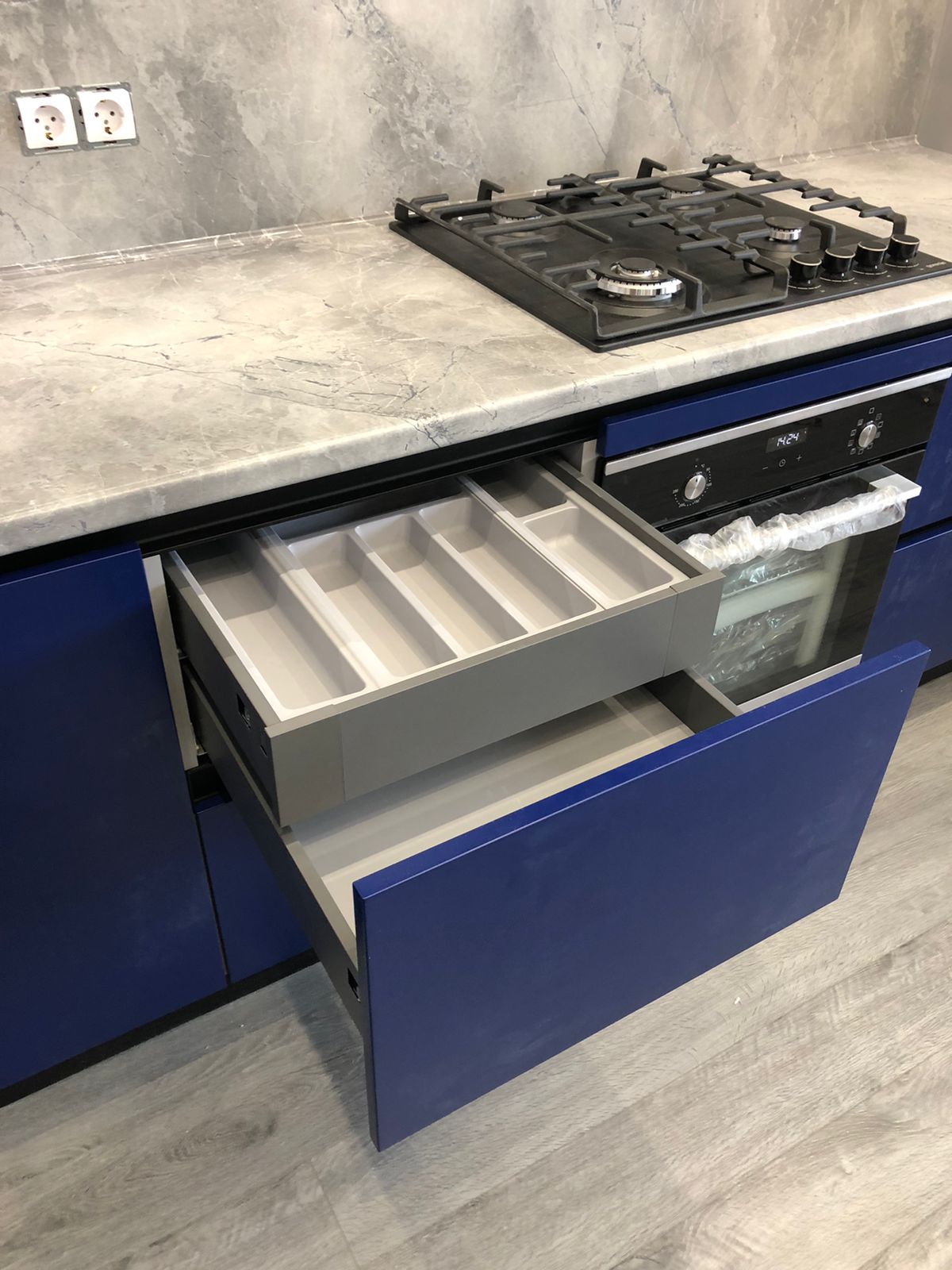 Кухонный гарнитур 'эмаль. Фото 5